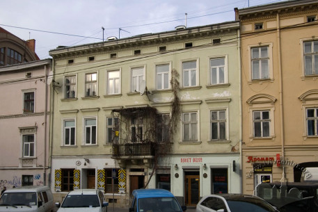 Vul. Valova, 19. View of the building's main facade
