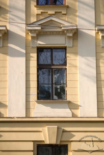 Vul. Bandery, 14. A 2nd storey window
