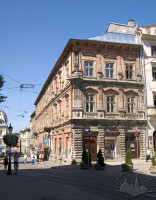 Пл. Ринок, 23 – колишня кам'яниця Шольцвольфовичівська