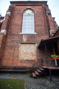Vul. Henerala Chuprynky, 70. Apse
