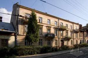 Вул. Генерала Чупринки, 31 – житловий будинок