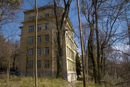 Вул. Лисенка, 31. Вигляд будинку з заходу