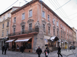 Вул. Галицька, 11 – колишня кам'яниця Оґожалковська