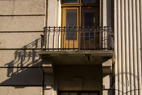 Vul. Kopernyka, 9. A balcony on the 3rd floor