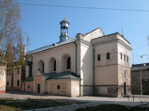 Вул. Сніжна, 2 – церква Матері Божої Неустанної Помочі (кол. костел Марії Сніжної)