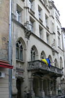 Вул. Курбаса, 3 – кінотеатр (не діє)