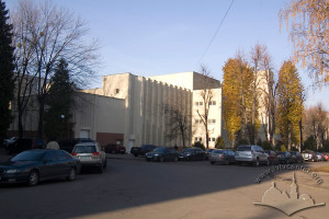 Вул. Федьковича, 54-56 – кінотеатр (не діє)