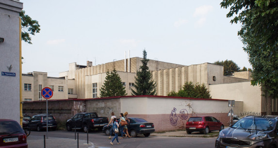 Вул. Федьковича, 54-56. Вигляд будинку із південно-західного боку