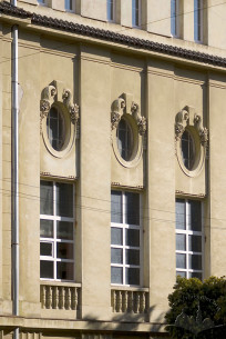 Pl. Shashkevycha, 5. A part of the southwestern facade