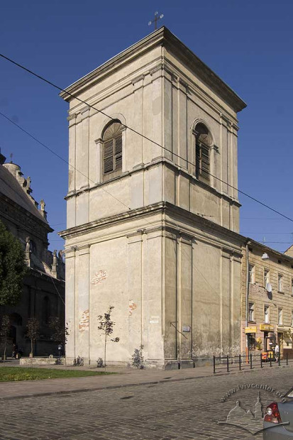 Pl. Soborna, 3 – dzwonnica dawnego Kościoła bernardynów