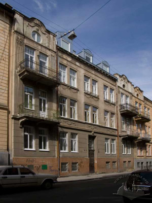 Вул. Левинського, 6 – житловий будинок