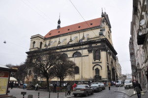 Вул. Театральна, 13 – церква св. Петра і Павла (кол. костел єзуїтів)