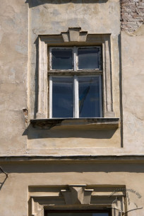 Pl. Rynok, 7. A 3rd floor window