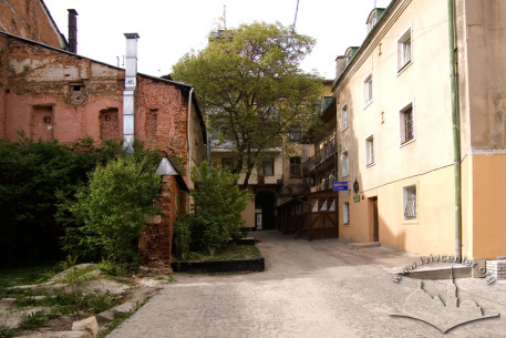 Пл. Ринок, 18. Вигляд внутрішнього двору