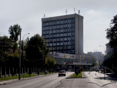 Просп. В. Чорновола, 4. Вигляд з півночі