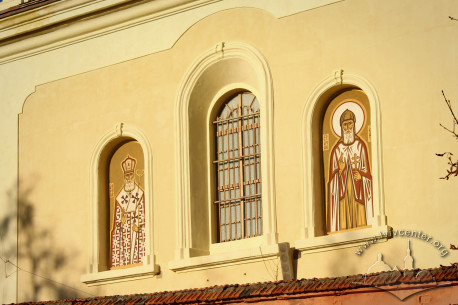 Вул. Кривоноса, 1.