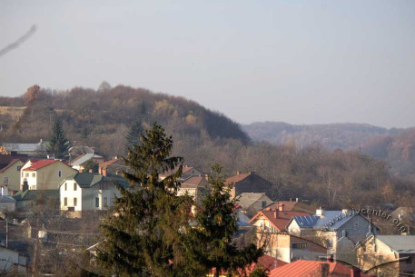 Кортумова гора з масивом парку, вигляд зі сходу.