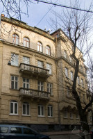Вул. Грицька Чубая, 9 – житловий будинок