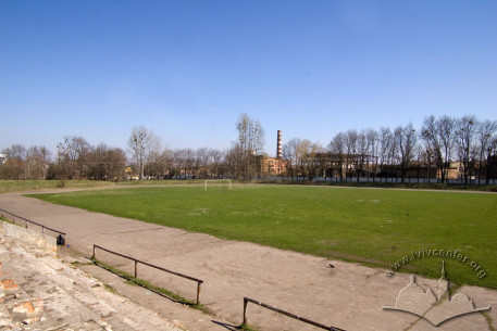 Vul. Sulymy, 1. General view of the stadium. On the background the Narodna street and buildings of former Silmash plant are seen.
