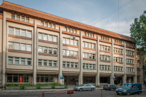 Вул. Генерала Чупринки, 71 – будинок інституту "Містопроект"