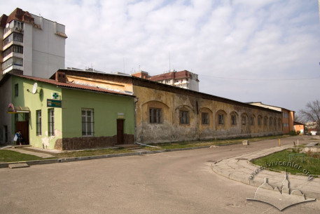 Вул. Княгині Ольги, 3а. Прибудова 2011 року до південного фасаду будинку