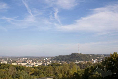 Замкова гора, вид з Кортумівки.