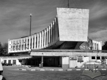 Вул. Стрийська, 109. Вигляд будинку автовокзалу зі сходу