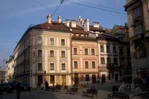 Vul. Shevska, 16 – hotel "Leopolis" (former Krochmalevycziwska house)