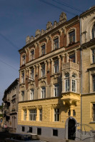Вул. Джохара Дудаєва, 9 – колишній будинок Політехнічного товариства