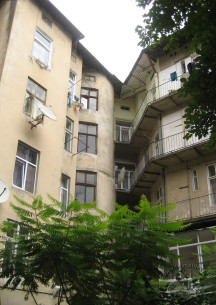 Вул. Вітовського, 31. Фрагмент будинку, вид з внутрішнього двору