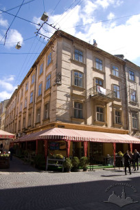 Vul. Halytska, 13. A view from the intersection of Halytska and Staroyevreiska streets
