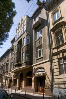 Vul. Kovzhuna, 4 – residential building
