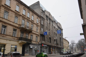 Вул. Словацького, 4 – житловий будинок