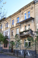 Vul. Kravchuka, 6 – residential building