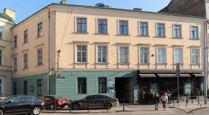 Вул. Винниченка, 12 – житловий будинок