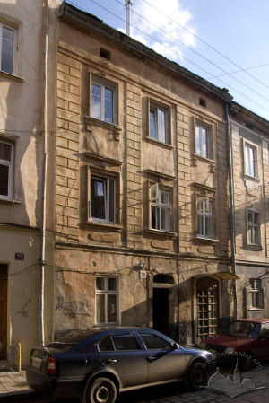Vul. Staroyevreiska, 26 – former Pokorovychivska townhouse