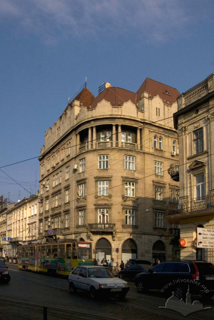 Пл. Соборна, 7