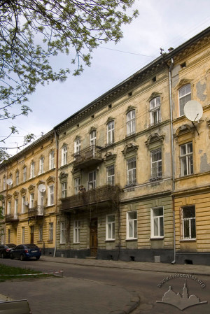 Вул. Кльоновича, 8 – житловий будинок