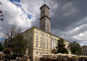 Pl. Rynok, 1 – The City Hall building