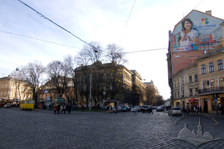 Vul. Kniazia Romana, 1. A view from pl. Halytska