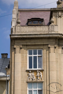 Prosp. Shevchenka, 17-19. A part of the principal facade