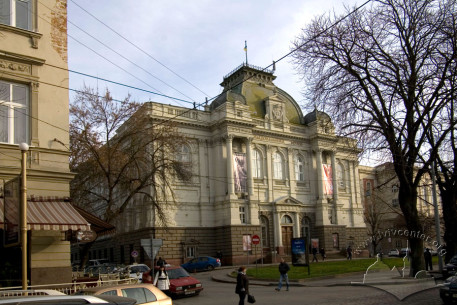 Prosp. Svobody, 20. View at the main facade