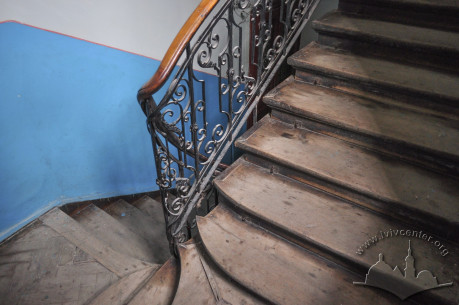 Vul. Henerala Chuprynky. 9. The main stairs