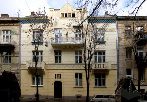 Вул. Івана Богуна, 7 – житловий будинок