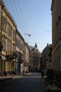Vul. Kopernika, a view from the southwest.