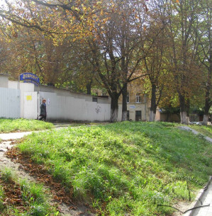 Vul. Sianska. Place where the synagogue building used to stand.