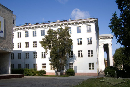 Вул. Пекарська, 50. Східний фасад