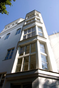 Вул. Пекарська, 50.