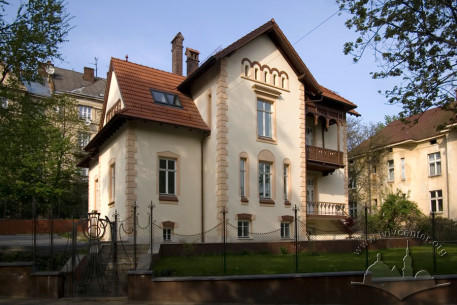 Вул. Метрологічна, 2. Вигляд з вул Горбачевського