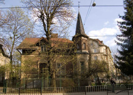 Vul. Henerala Chuprynky, 21. The northwestern elevation